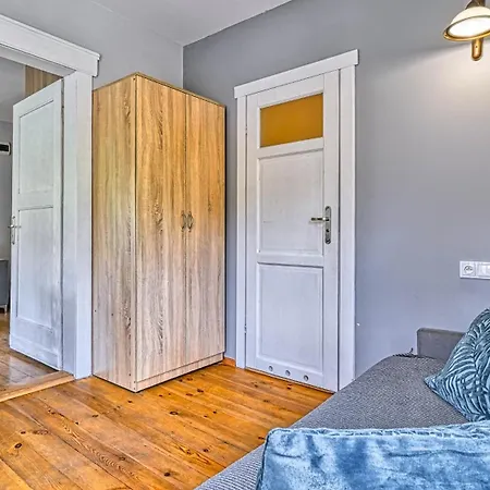 Strazacka, Sun & Snow *